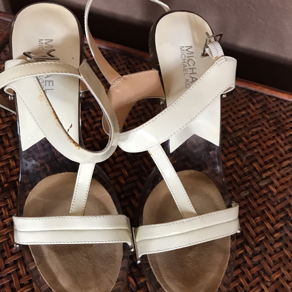 Shoes - Picture 2 of 3